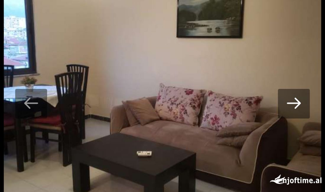 Shtepi ne shitje Apartament ne Tirane, 2+1, Mobilimi E mobiluar, Pagesa 88,000  Euro.