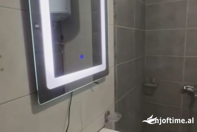 Shtepi me qera Apartament ne Tirane, 2+1, Mobilimi E mobiluar, Pagesa 55,000  Leke.