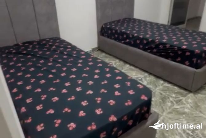 Shtepi me qera Apartament ne Tirane, 2+1, Mobilimi E mobiluar, Pagesa 55,000  Leke.