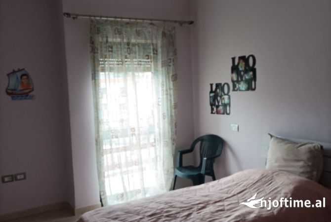 Shtepi me qera 3+1 ne Tirane - 50,000 Leke
