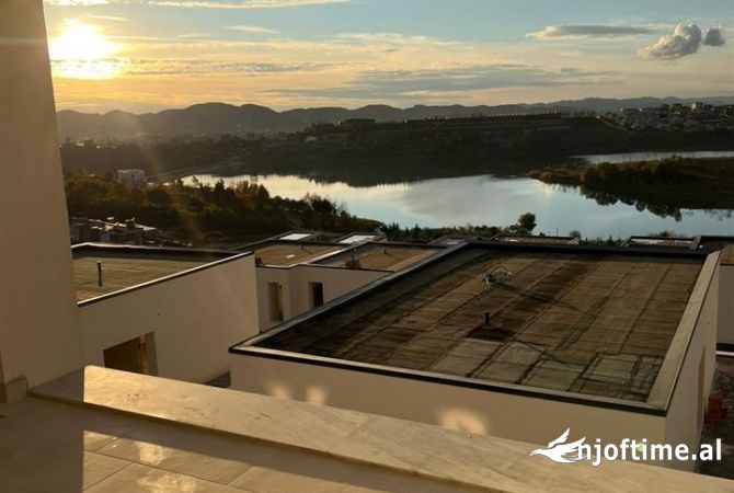 Shtepi ne shitje 2+1 ne Tirane - 250,000 Euro