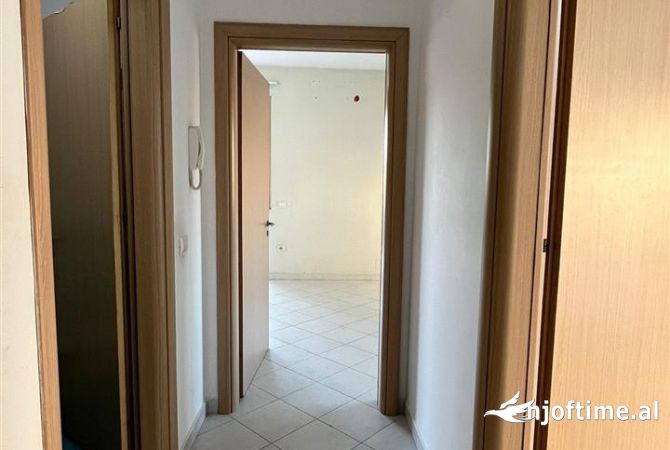Shtepi ne shitje 1+1 ne Tirane - 119,000 Euro