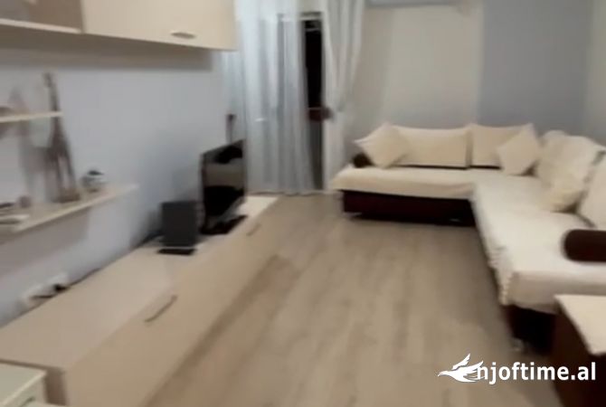 Shtepi me qera 1+1 ne Tirane - 550 Euro