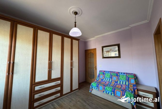 Shtepi me qera 2+1 ne Tirane - 750 Euro