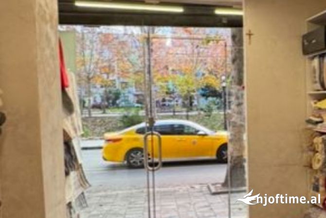 Ambient biznesi me qera 1+1 ne Tirane - 65,000 Leke