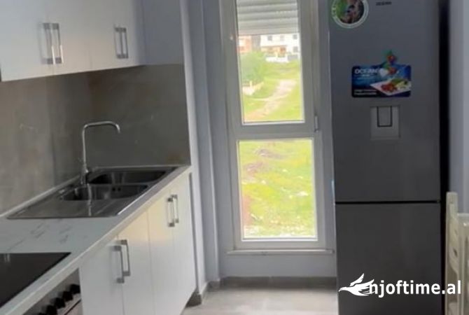 Shtepi ne shitje Apartament ne Tirane, 1+1, Mobilimi E mobiluar, Pagesa 95,000  Euro.