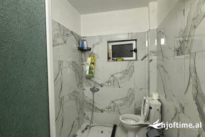 Shtepi me qera 1+1 ne Tirane - 45,000 Leke