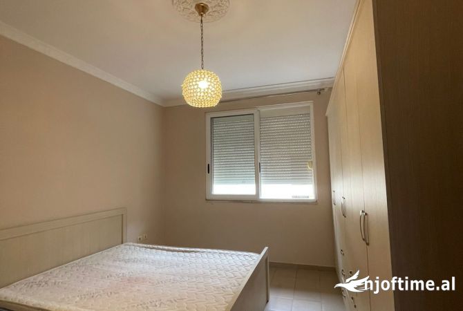 Shtepi me qera 2+1 ne Tirane - 480 Euro