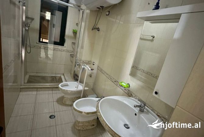Shtepi me qera 1+1 ne Tirane - 50,000 Leke
