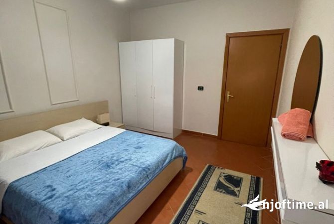 Shtepi me qera 2+1 ne Tirane - 800 Euro
