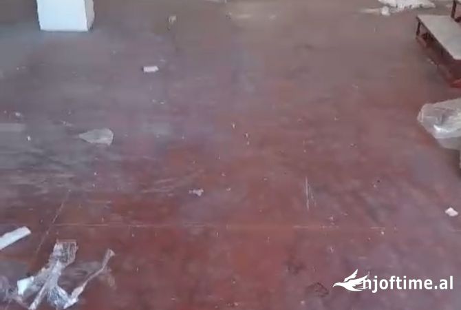 Ambient biznesi me qera 4+1 ne Tirane - 1,400 Euro