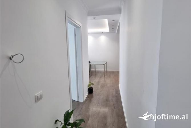Shtepi me qera Apartament ne Tirane, 2+1, Mobilimi E mobiluar, Pagesa 600  Euro.
