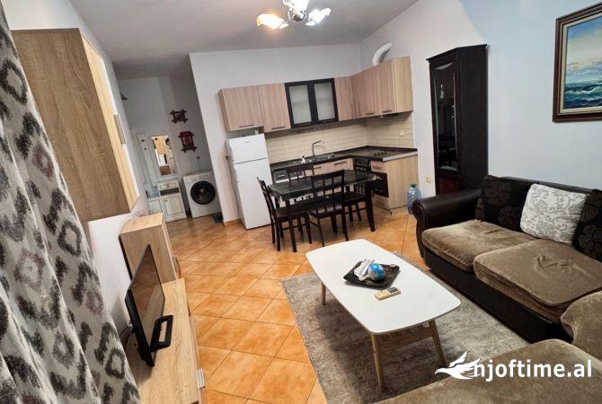 Shtepi me qera 1+1 ne Tirane - 400 Euro
