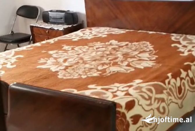 Shtepi me qera Apartament ne Tirane, 2+1, Mobilimi E mobiluar, Pagesa 45,000  Leke.