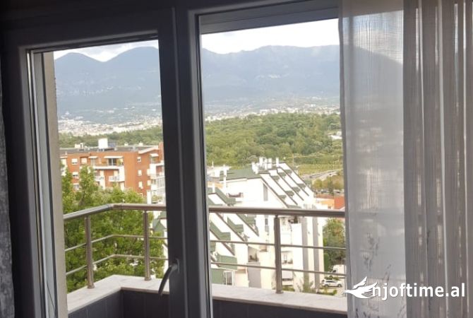 Shtepi me qera Apartament ne Tirane, 2+1, Mobilimi E mobiluar, Pagesa 680  Euro.