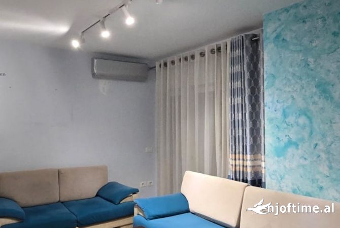 Shtepi me qera Apartament ne Tirane, 2+1, Mobilimi E mobiluar, Pagesa 740  Euro.