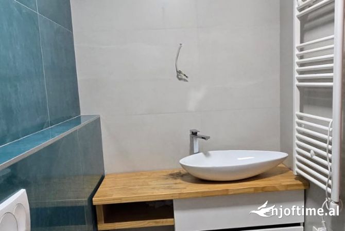 Shtepi me qera 2+1 ne Tirane - 740 Euro