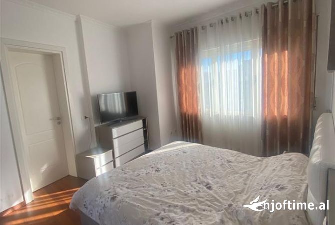 Shtepi me qera Apartament ne Tirane, 2+1, Mobilimi E mobiluar, Pagesa 600  Euro.