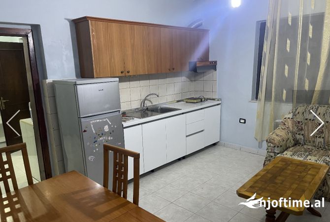 Shtepi me qera 1+1 ne Tirane - 38,000 Leke