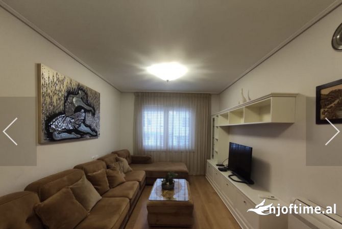 Shtepi me qera 2+1 ne Tirane - 800 Euro