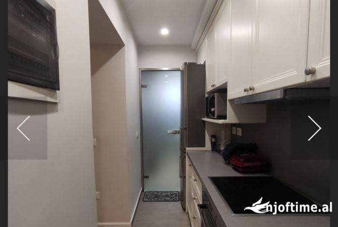 Shtepi me qera 2+1 ne Tirane - 800 Euro