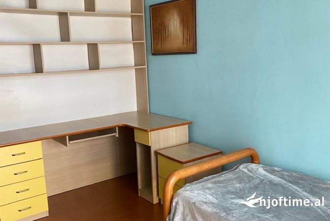 Shtepi me qera Apartament ne Tirane, 2+1, Mobilimi E mobiluar, Pagesa 600  Euro.