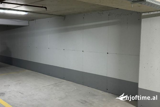 Ambient biznesi ne shitje 4+1 ne Tirane - 42,000 Euro