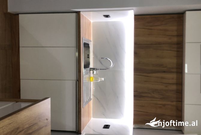 Shtepi me qera 1+1 ne Tirane - 65,000 Leke