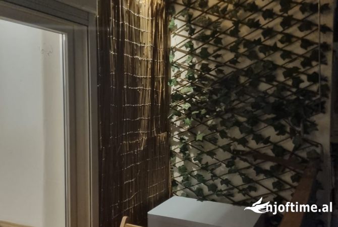 Shtepi me qera Apartament ne Tirane, 2+1, Mobilimi E mobiluar, Pagesa 55,000  Leke.