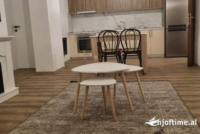 Shtepi me qera 2+1 ne Tirane - 55,000 Leke
