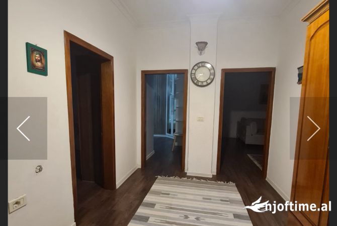 Shtepi me qera Apartament ne Tirane, 2+1, Mobilimi E mobiluar, Pagesa 550  Euro.