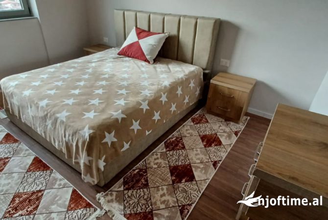 Shtepi me qera Apartament ne Tirane, 1+1, Mobilimi E mobiluar, Pagesa 50,000  Leke.
