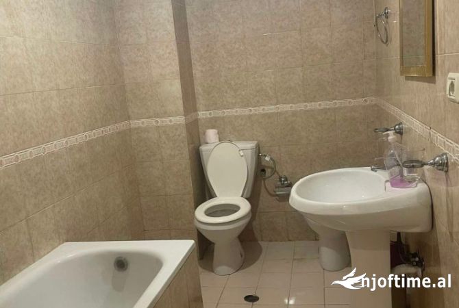 Apartment for rent in Tirana 2+1, Emty