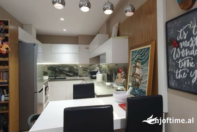 Shtepi me qera 1+1 ne Tirane - 700 Euro