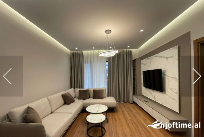Shtepi me qera 2+1 ne Tirane - 830 Euro