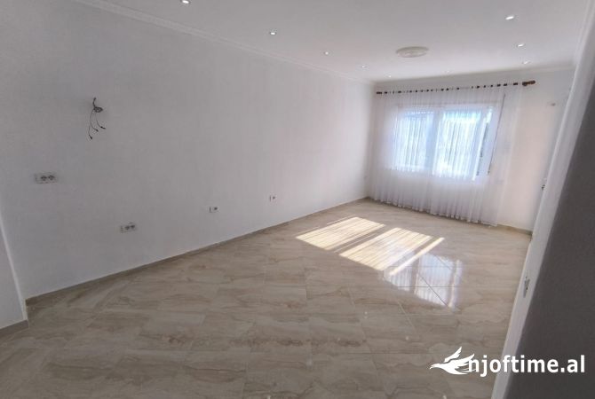 Shtepi ne shitje 1+1 ne Tirane - 78,000 Euro