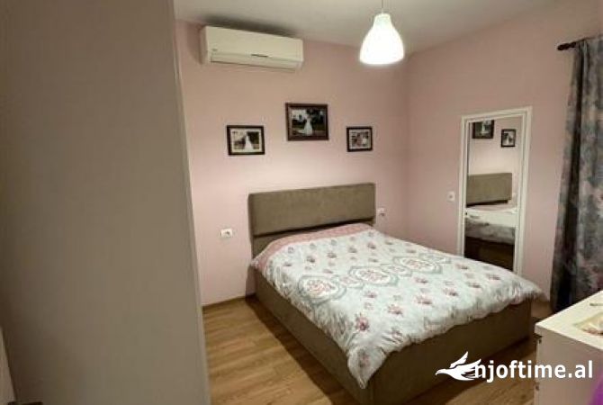 Shtepi me qera 2+1 ne Tirane - 450 Euro