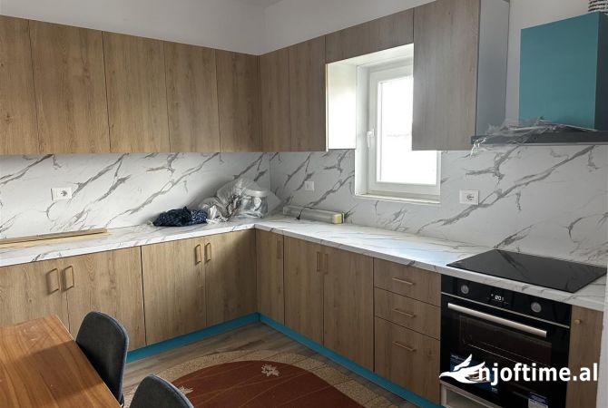 Shtepi me qera 3+1 ne Tirane - 70,000 Leke
