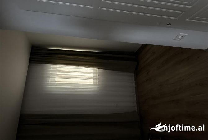 Shtepi me qera Shtepi Private ne Tirane, 3+1, Mobilimi E mobiluar, Pagesa 70,000  Leke.