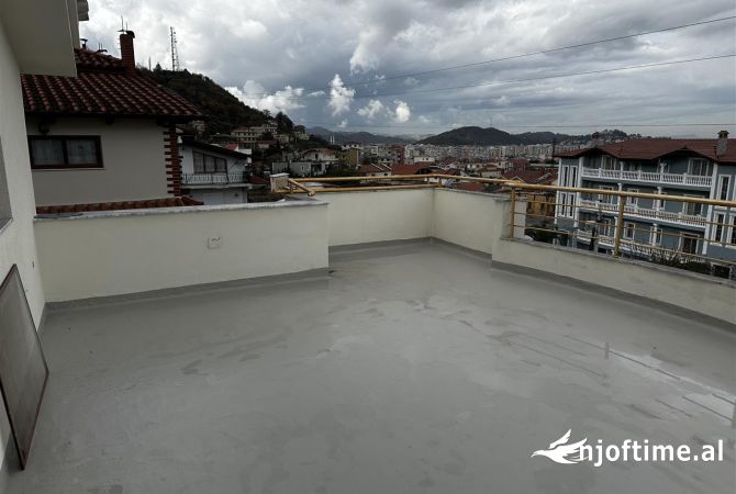 Shtepi me qera Shtepi Private ne Tirane, 2+1, Mobilimi E mobiluar, Pagesa 40,000  Leke.