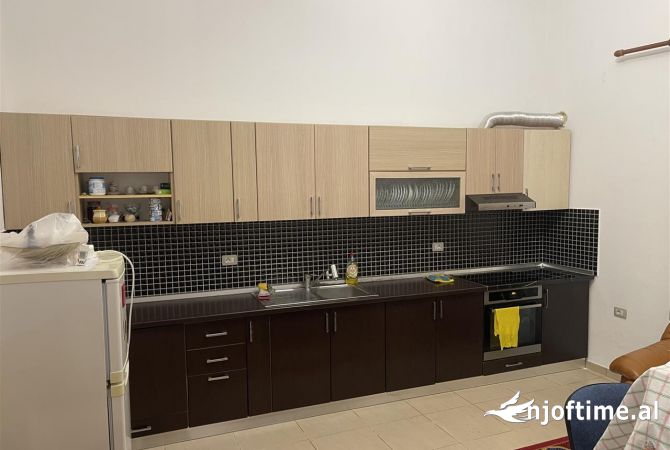 Shtepi me qera 2+1 ne Tirane - 500 Euro