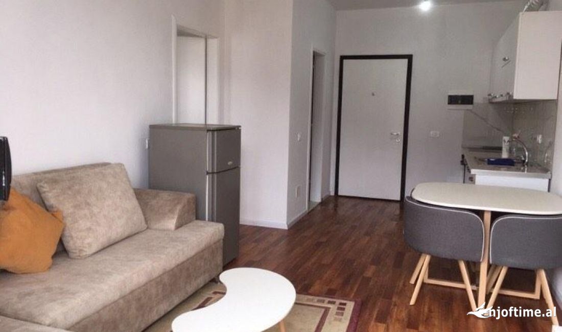 Shtepi ne shitje Apartament ne Tirane, 1+1, Mobilimi E mobiluar, Pagesa 75,000  Euro.