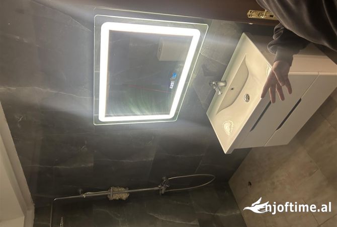 Shtepi me qera Apartament ne Tirane, 2+1, Mobilimi E mobiluar, Pagesa 47,000  Leke.