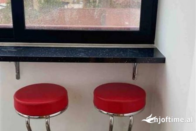 Shtepi me qera Apartament ne Tirane, 1+1, Mobilimi E mobiluar, Pagesa 600  Euro.