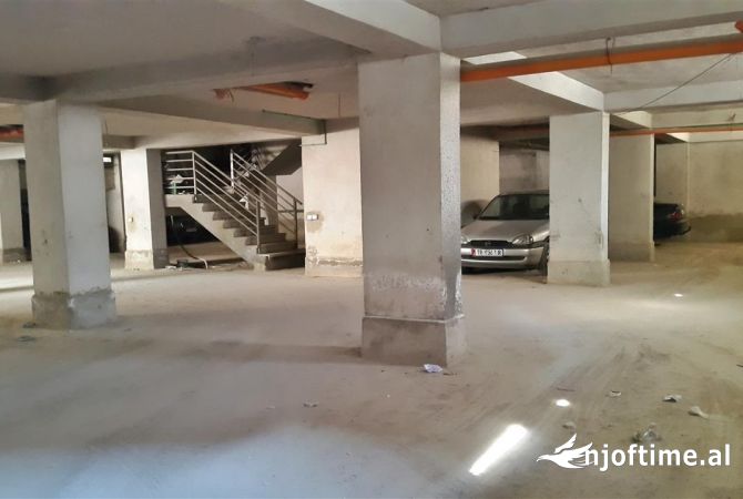 Ambient biznesi ne shitje 4+1 ne Tirane - 199,000 Euro