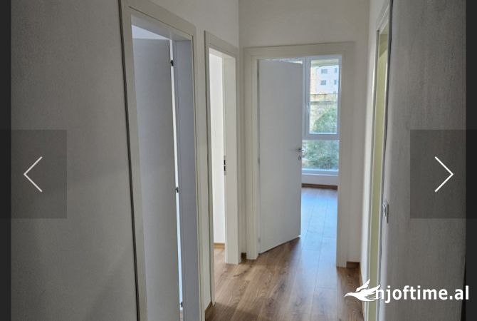Shtepi me qera Apartament ne Tirane, 2+1, Mobilimi Bosh, pa mobiluar, Pagesa 800  Euro.