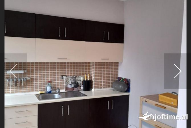 Shtepi me qera Apartament ne Tirane, 2+1, Mobilimi E mobiluar, Pagesa 500  Euro.