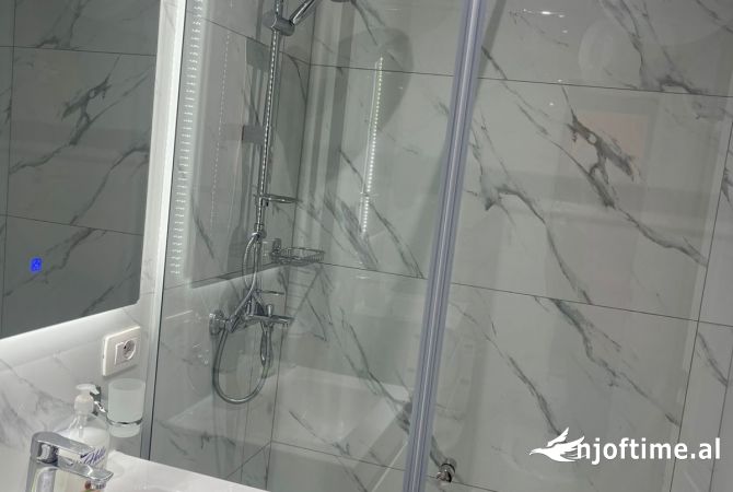 Shtepi me qera Apartament ne Tirane, 1+1, Mobilimi E mobiluar, Pagesa 900  Euro.