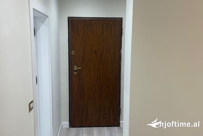 Shtepi me qera Apartament ne Tirane, 1+1, Mobilimi E mobiluar, Pagesa 900  Euro.