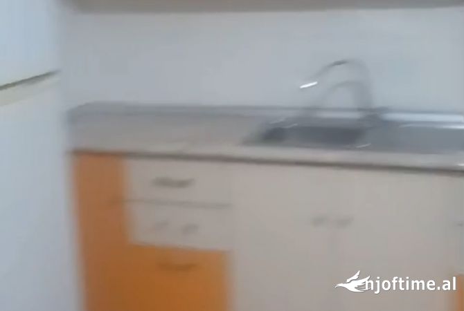 Shtepi me qera 1+1 ne Tirane - 35,000 Leke
